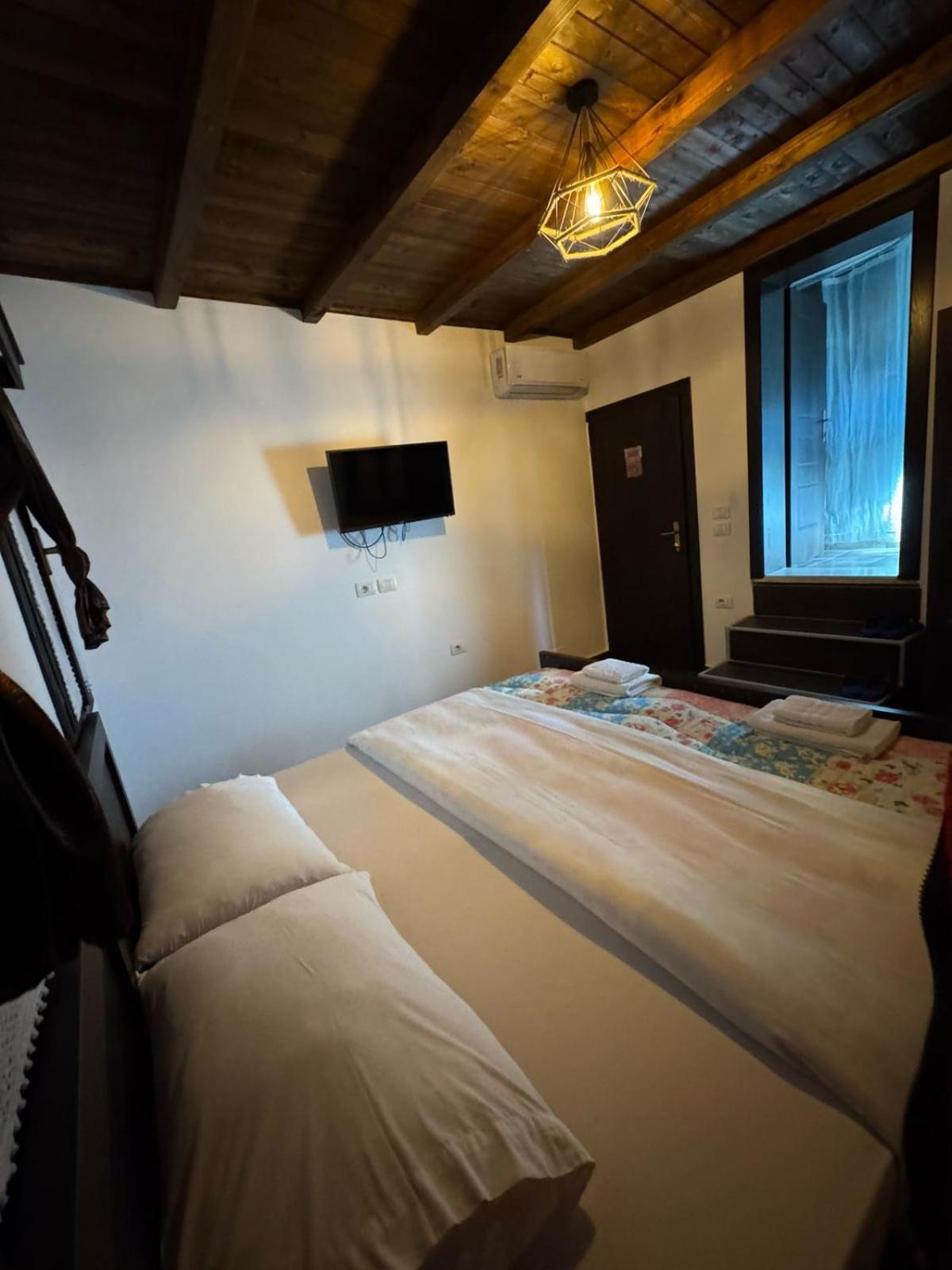 Hotel Bujtina Bega à Berat Extérieur photo