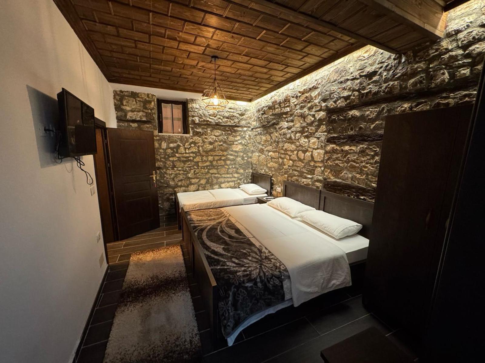 Hotel Bujtina Bega à Berat Extérieur photo